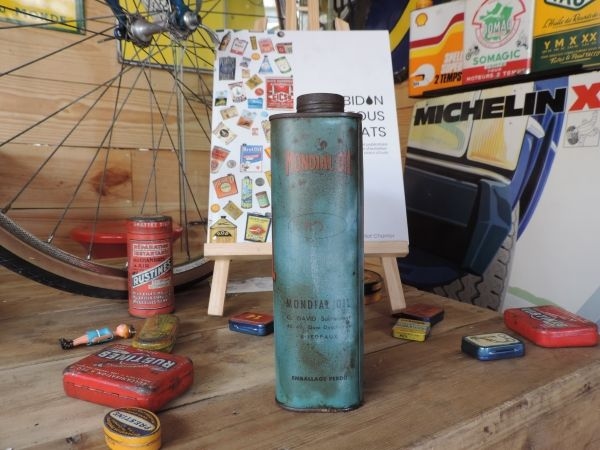 Bidon d'huile Mondial-Oil