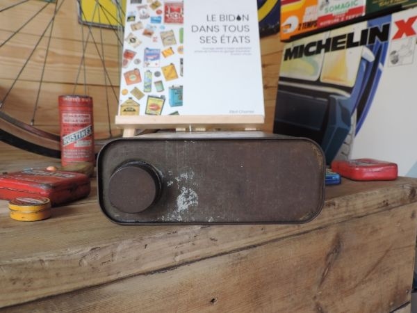 Bidon d'huile Mondial-Oil