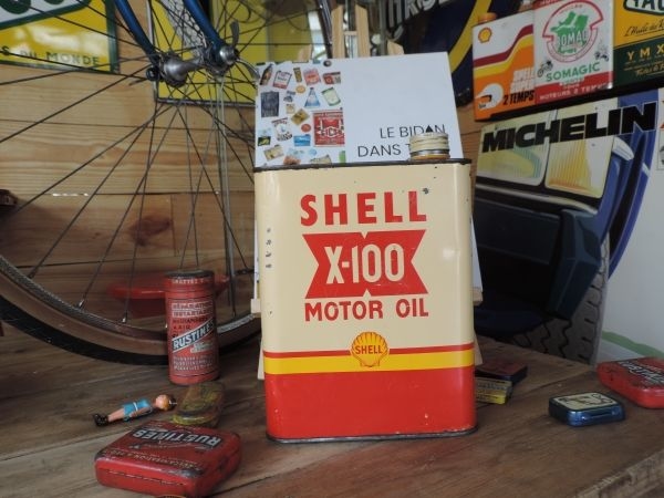 Bidon d'huile Shell