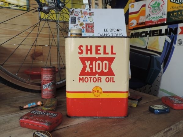 Bidon d'huile Shell
