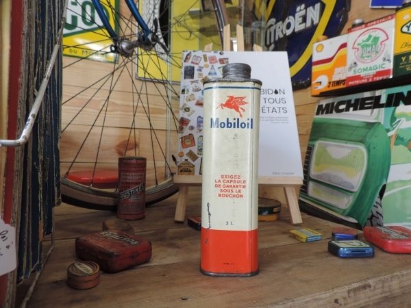 Bidon d'huile Mobiloil