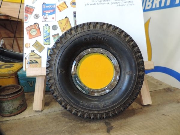 Cendrier Pirelli