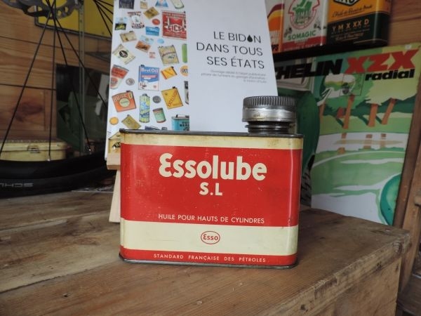 Bidon d'huile Essolube