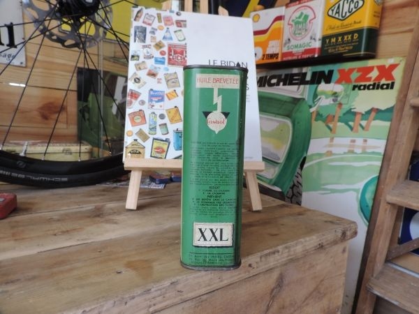 Bidon d'huile Castrol