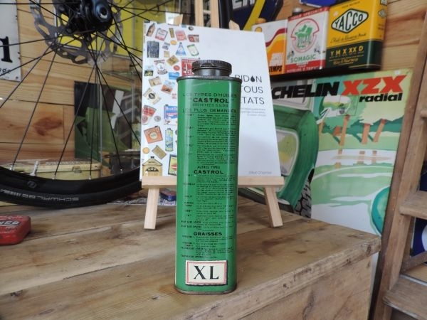 Bidon d'huile Castrol
