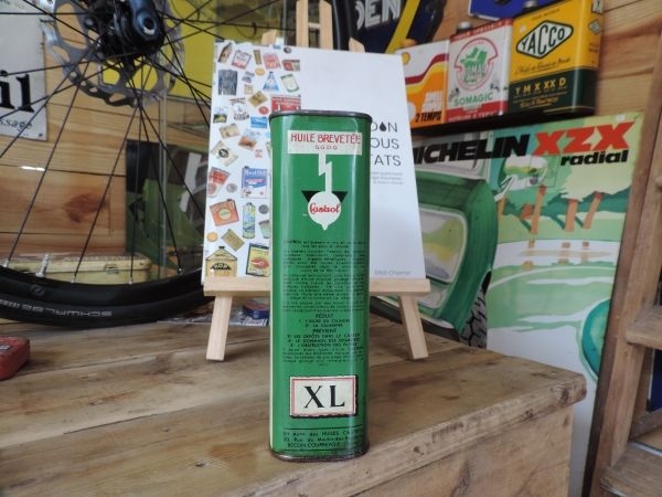 Bidon d'huile Castrol