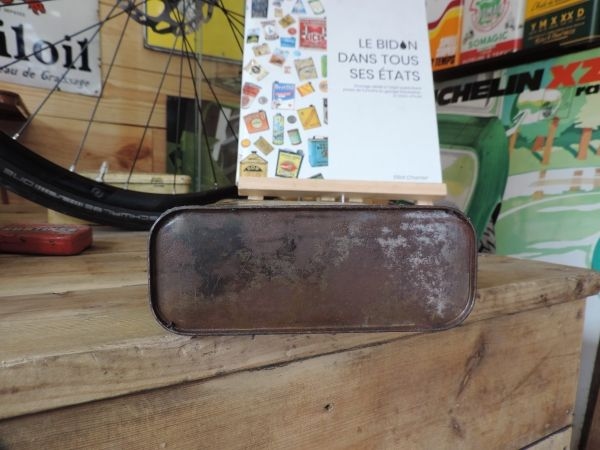 Bidon d'huile Castrol