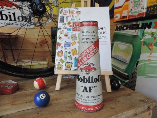 Bidon d'huile Mobiloil