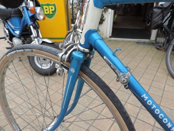 Vélo de course Motoconfort