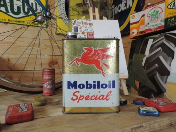 Bidon d'huile Mobiloil
