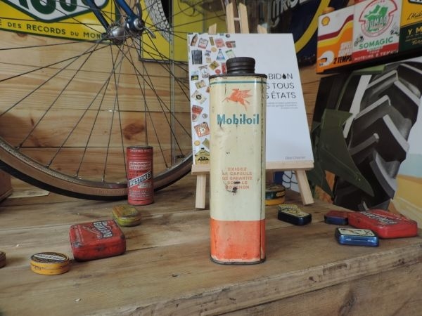Bidon d'huile Mobiloil