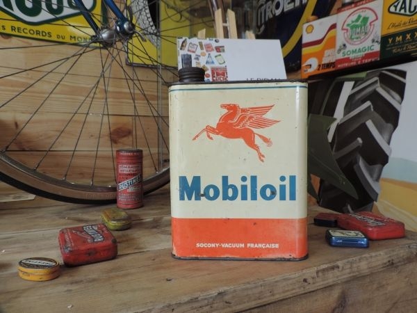 Bidon d'huile Mobiloil