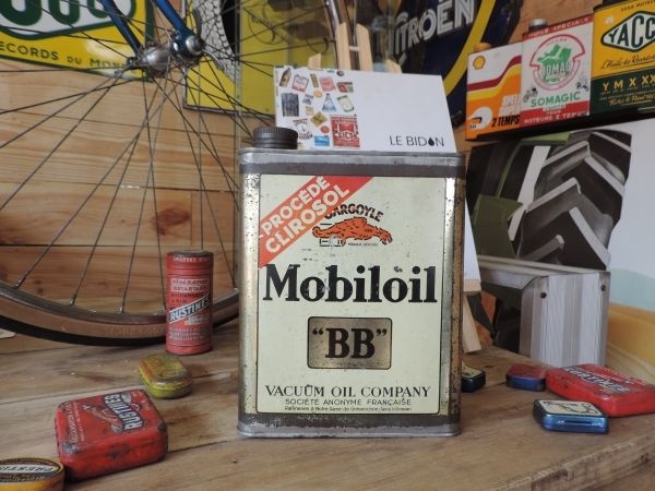 Bidon d'huile Mobiloil