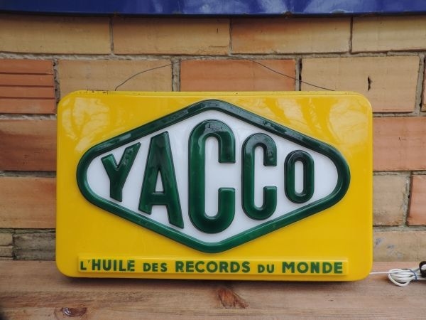 Enseigne lumineuse Yacco