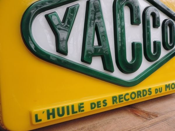 Enseigne lumineuse Yacco