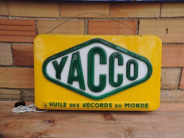 Enseigne lumineuse Yacco