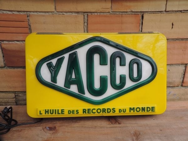 Enseigne lumineuse Yacco