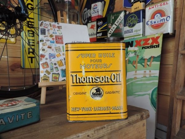 Bidon d'huile Thomson Oil