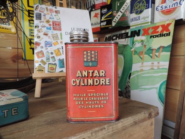 Bidon d'huile Antar