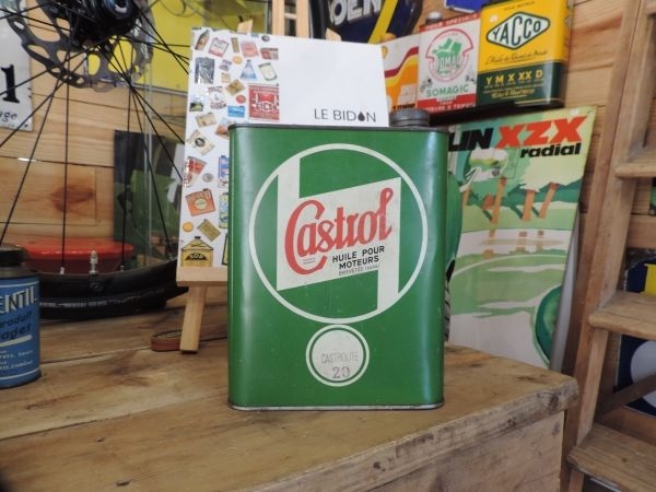 Bidon d'huile Castrol