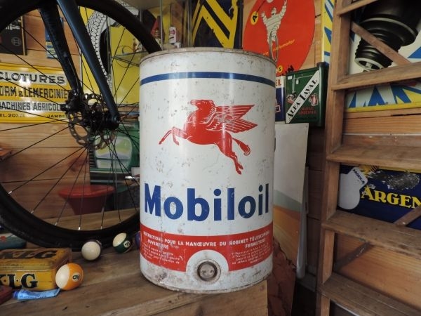 Fut à huile Mobiloil