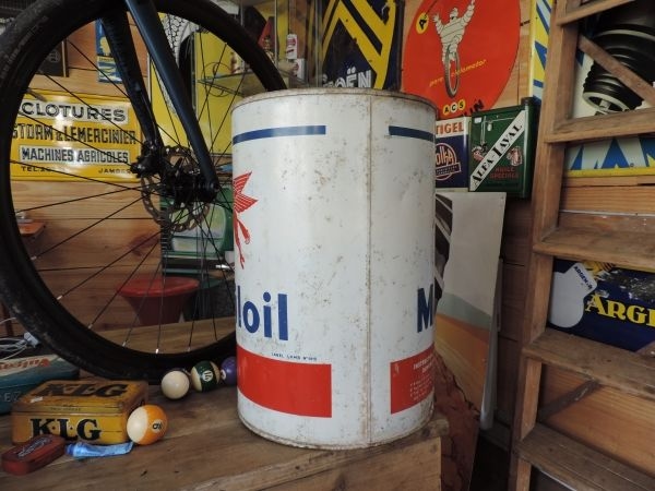 Fut à huile Mobiloil